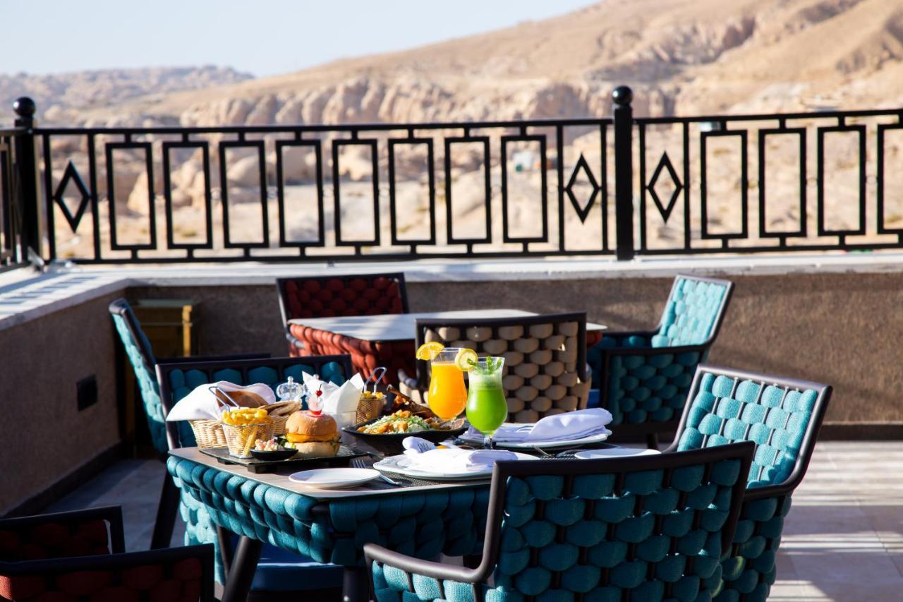 Petra Moon Luxury Hotel Wadi Musa Exterior foto